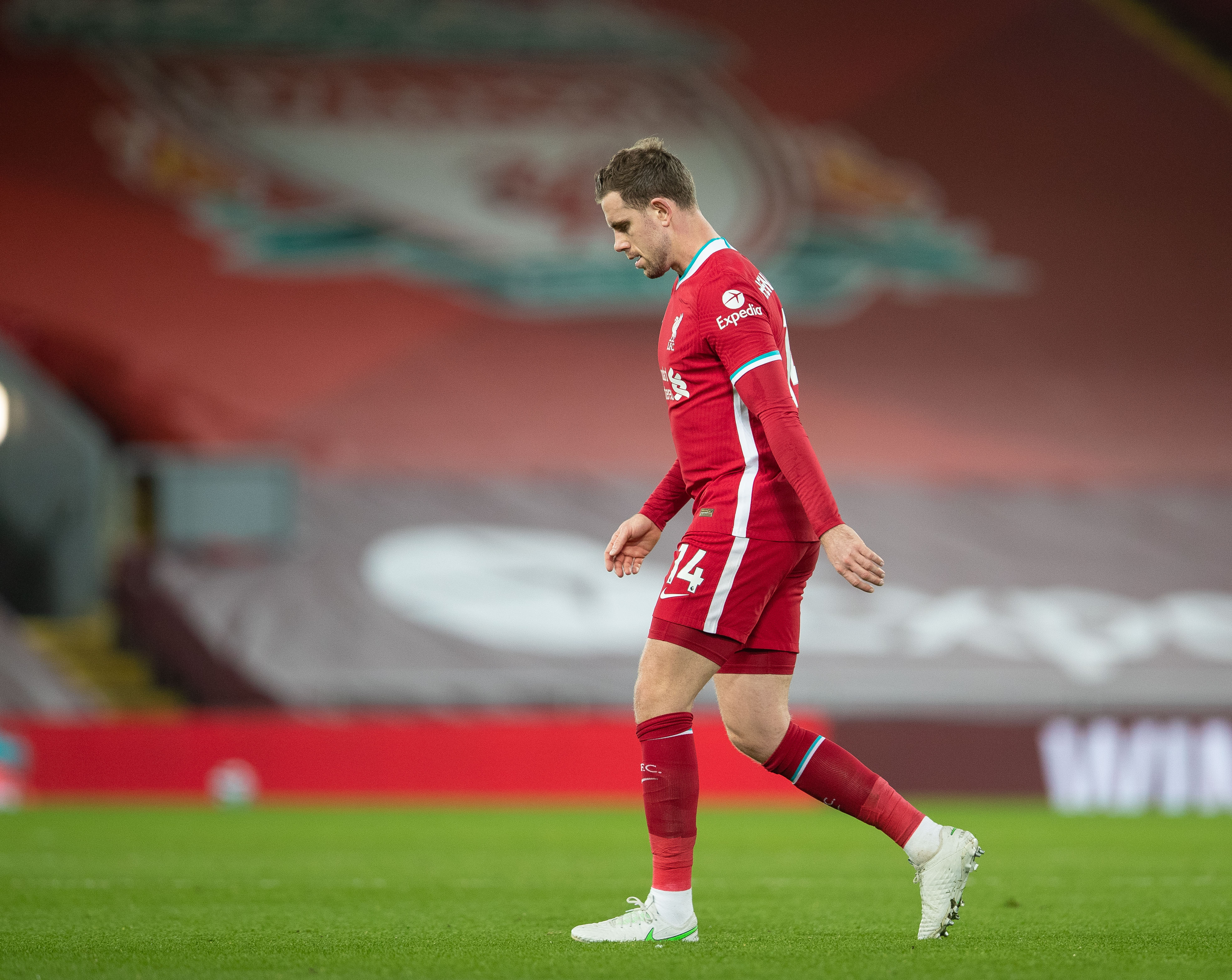 世体：巴萨将启动程序，防止法兰克福球迷“占领”诺坎普再现（世界体育报：巴萨将采取行动，防止法兰克福球迷再次“攻占”诺坎普）