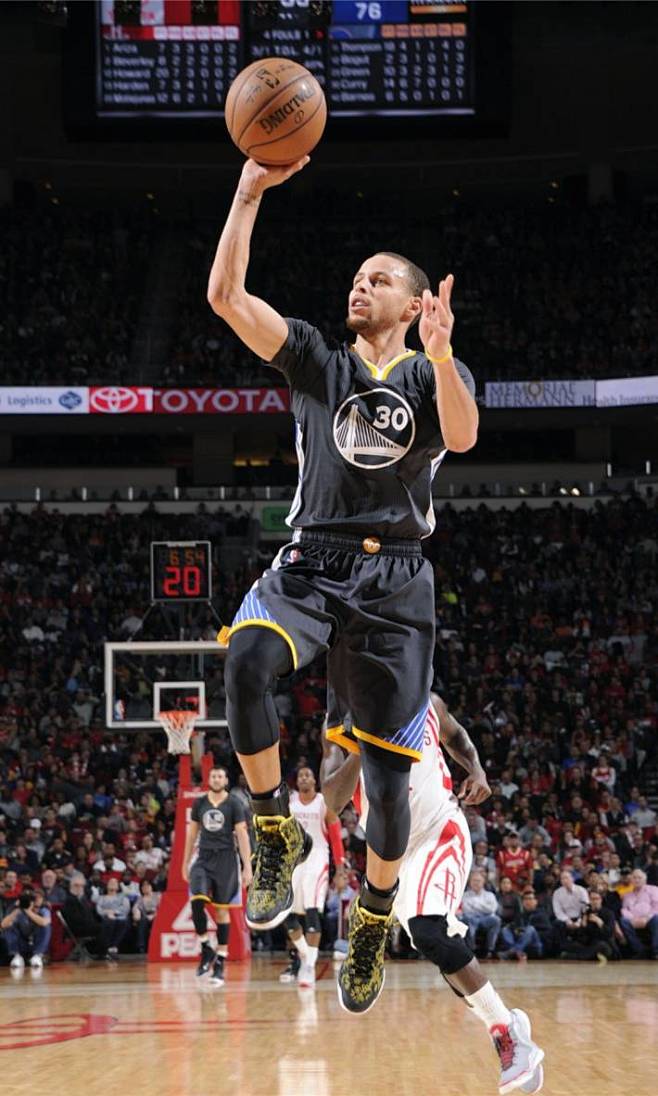 附加赛蓄力？波特执教瑞典的首场比赛1-4惨败瑞士（为附加赛留力？波特执掌瑞典首秀1-4不敌瑞士）