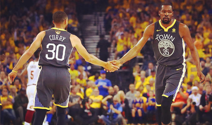 多特vs门兴：吉拉西搭档阿德耶米，布兰特、格罗斯出战（多特战门兴：吉拉西携手阿德耶米，布兰特与格罗斯出战）