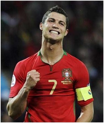 6场贡献9球1助攻，卡扎伊什维利当选中超9／10月最佳球员（6战斩9球+1助，卡扎伊什维利荣膺中超9-10月最佳球员）