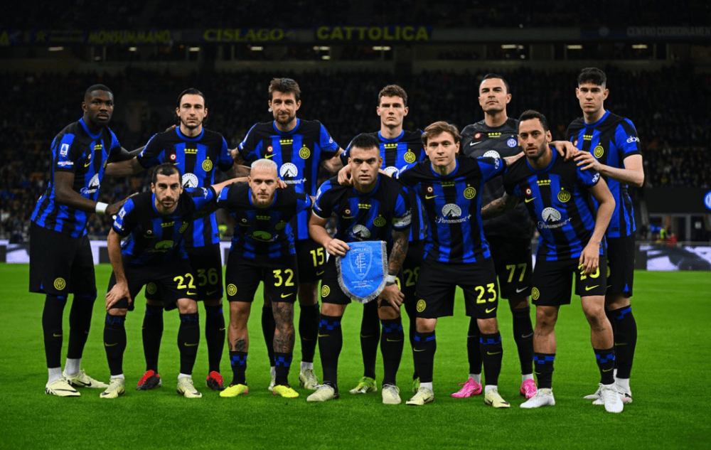 PTSD了？当值德国籍VAR裁判提醒主裁河南队后卫用手阻挡射门（又触发PTSD？德国籍VAR提示主裁：河南后卫手球封堵射门）