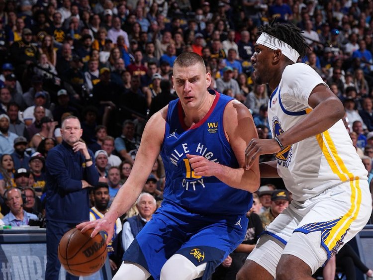 布兰卡揭秘伊布转会巴萨内幕，埃托奥加5000万促成交易（布兰卡披露伊布加盟巴萨内情：埃托奥+5000万促成交易）