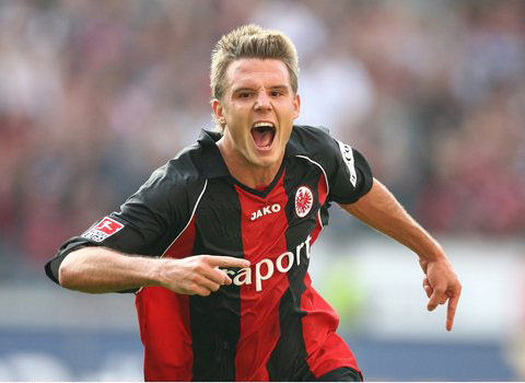 都体：坎比亚吉退出意大利队，加图索正面临边路球员短缺问题（都体：坎比亚吉退出意大利队，加图索边路人手告急）