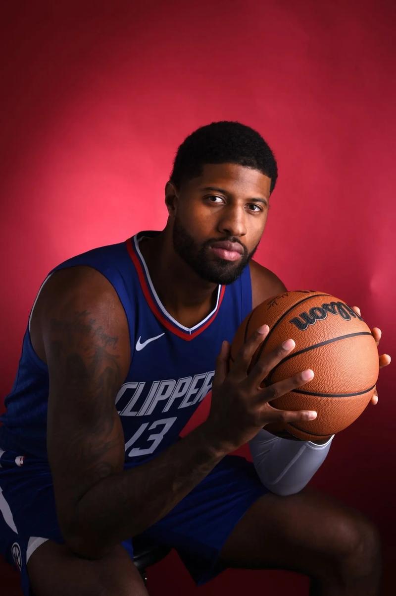 明日快船战太阳伤病：狄龙升级为出战成疑，伦纳德等7人缺席（明日快船vs太阳伤情：狄龙升为出战成疑，伦纳德等7人缺阵）