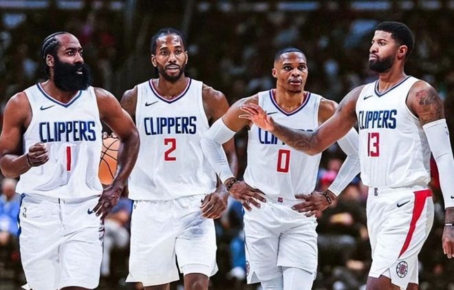 维拉力克曼城阿森纳，曼联利物浦你方唱罢我登场，或酝酿一场换帅抢亲交锋闹剧！（阿斯顿维拉连斩曼城与阿森纳，曼联利物浦轮番登场，换帅抢人大战一触即发？）