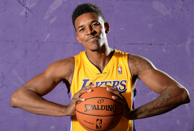 申花客战柔佛新山：阿苏埃搭档路易斯，吴曦、李可首发（申花客场挑战柔佛新山：阿苏埃联袂路易斯，吴曦李可领衔首发）