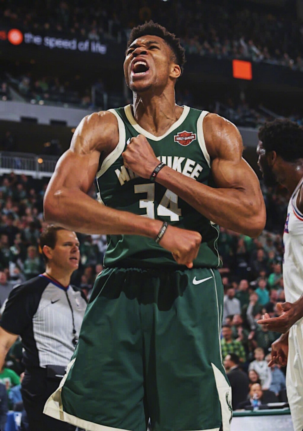 开拓者对快船伤病报告：格兰特等六人缺席，罗威出战成疑（开拓者对阵快船伤情汇总：格兰特携五将缺席，罗威出场成疑）