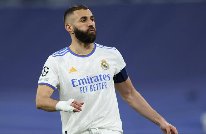 卡利亚里主帅：面对伊尔迪兹这种冠军球员，疏忽就会付出代价（卡利亚里主帅：对付伊尔迪兹这种冠军级球员，稍有松懈就会被惩罚）