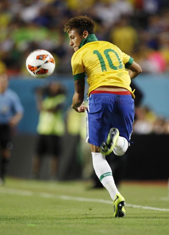 穆斯卡特：林加德表现很好，但吾米提江和他表现至少一样好（穆斯卡特：林加德发挥出色，吾米提江丝毫不逊色）