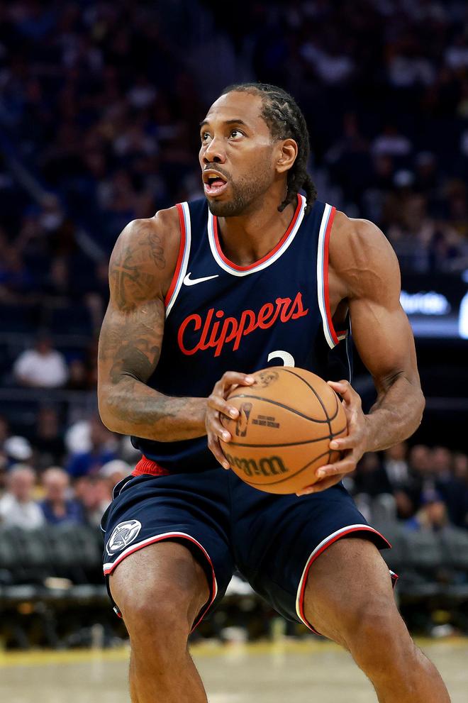 你们实力比战绩显示的更强？穆迪：不能这么说 但一些比赛本该赢（是否被战绩低估？穆迪：不算更强，但有些场次应当取胜）